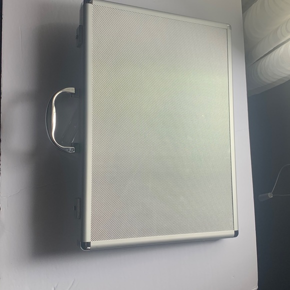 Mezzi Superslim 2.0 aluminum briefcase - Picture 5 of 10